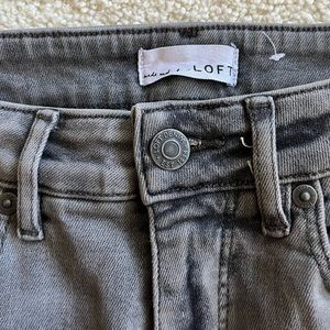 NWOT LOFT Gray Jegging